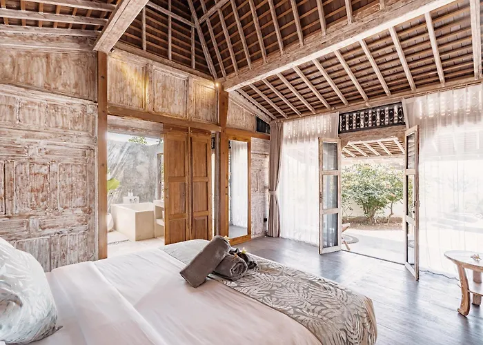 Dolce Nusa Penida Villa *